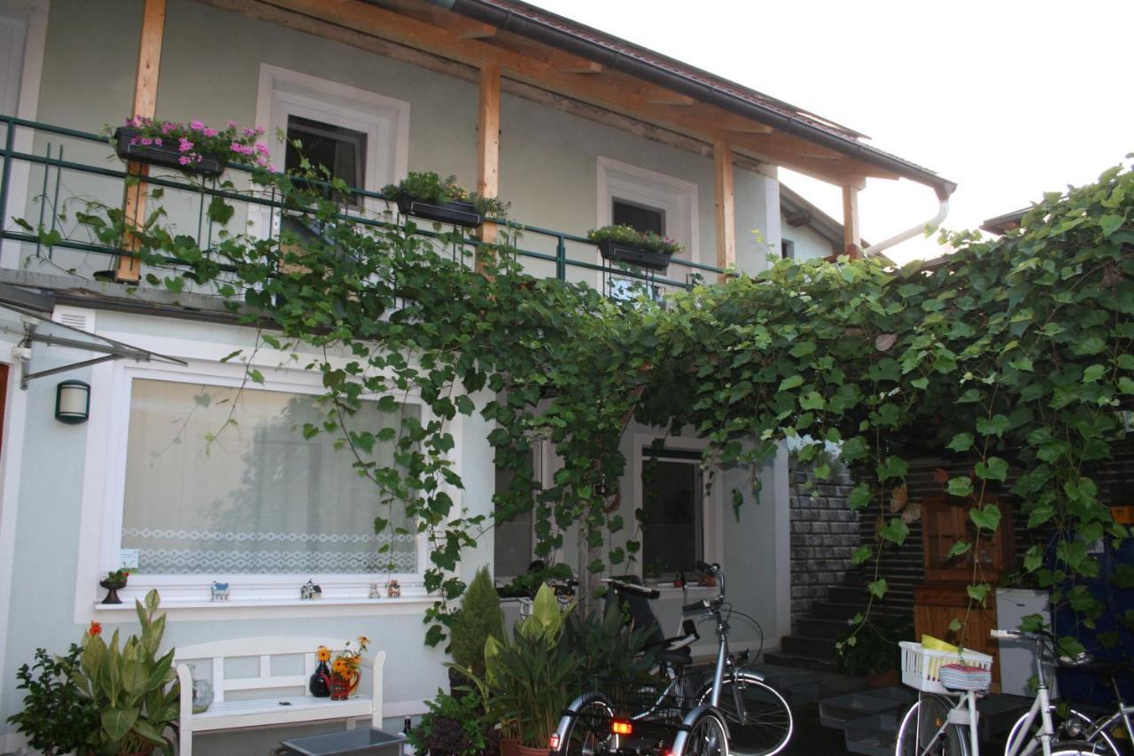 Pension Pock Tieschen Exterior foto