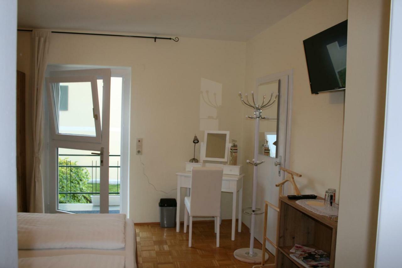 Pension Pock Tieschen Exterior foto